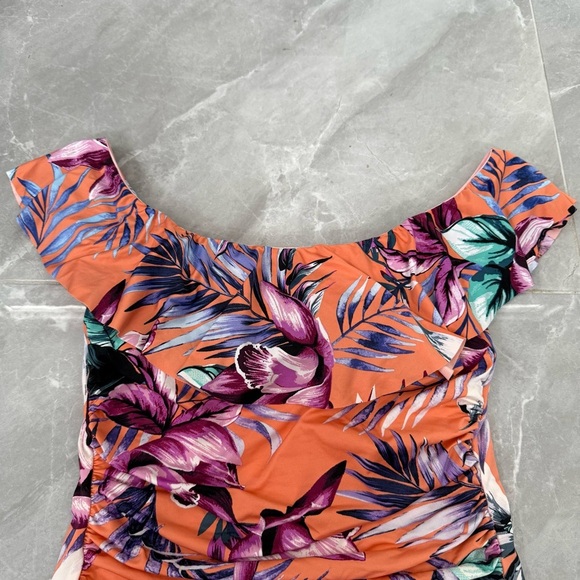 Women’s Liz Claiborne Floral Ruffle Ruched Padded One Piece Swimsuit Size 12 - Picture 4 of 16